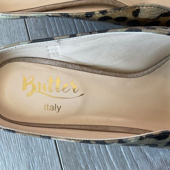 BUTTER Italy Slip On Kitten Heel Leather Size 6.5 - Picture 5 of 7